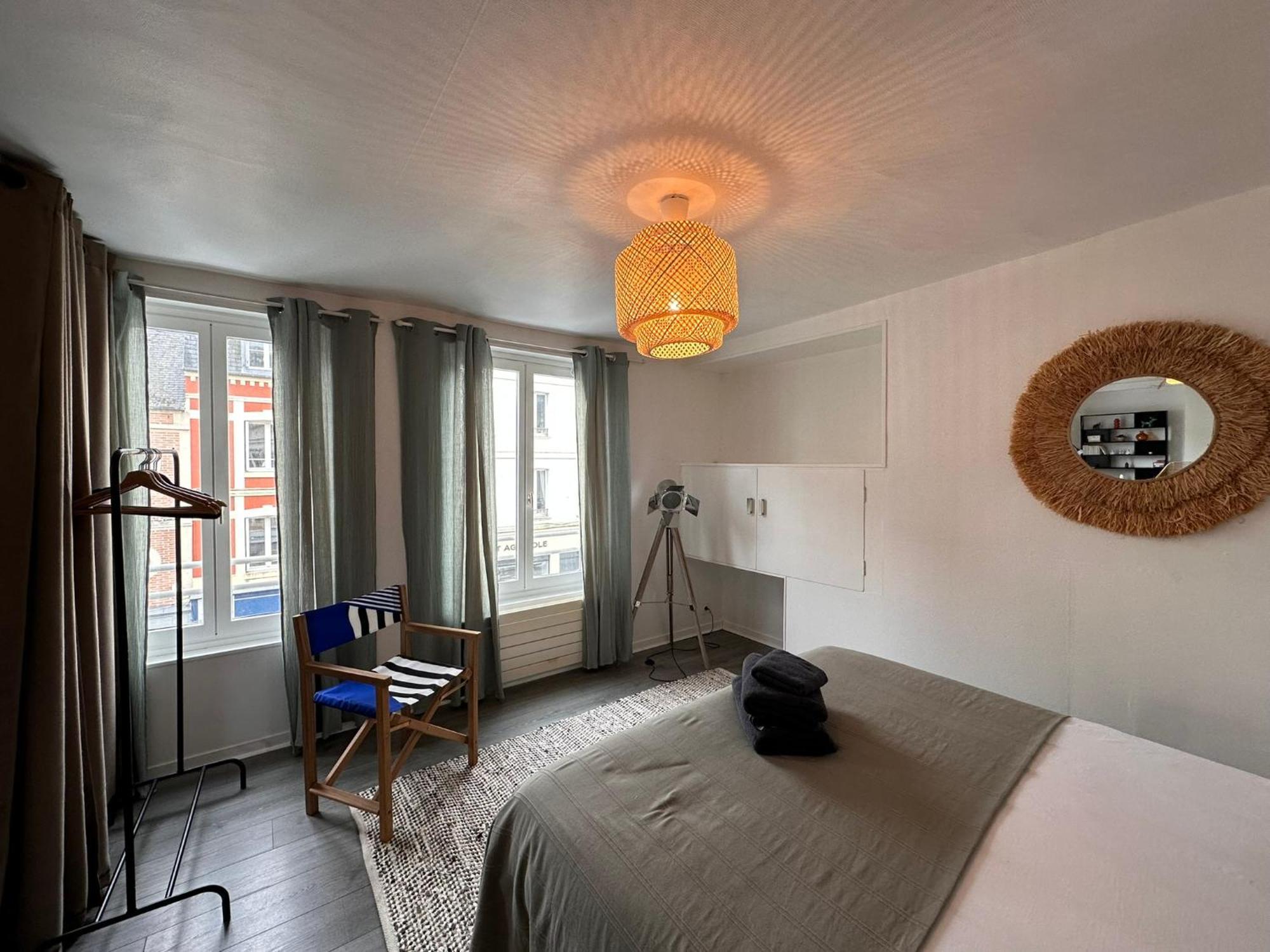 Large Apartment In City Center Honfleur Exterior foto